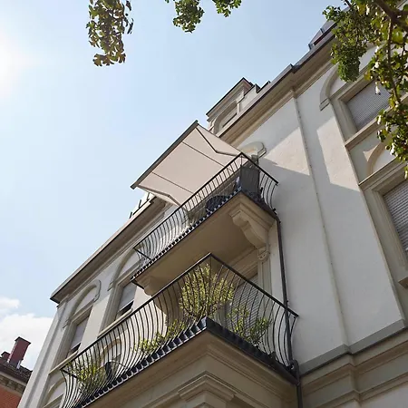 Koenigsschlaf No4 - Schicke Designerwohnung In